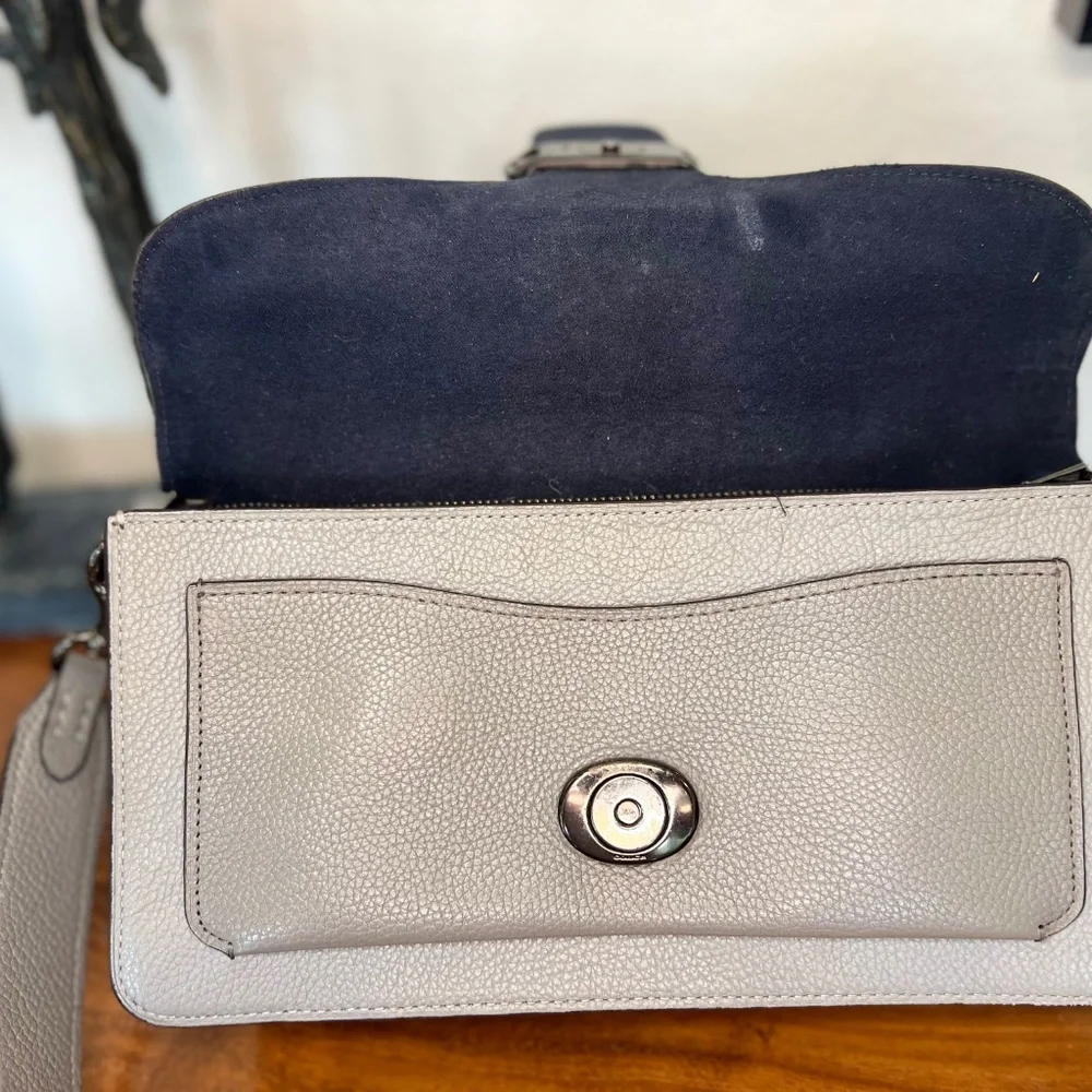 Coach Crossbody Purse - Picture 4 of 9